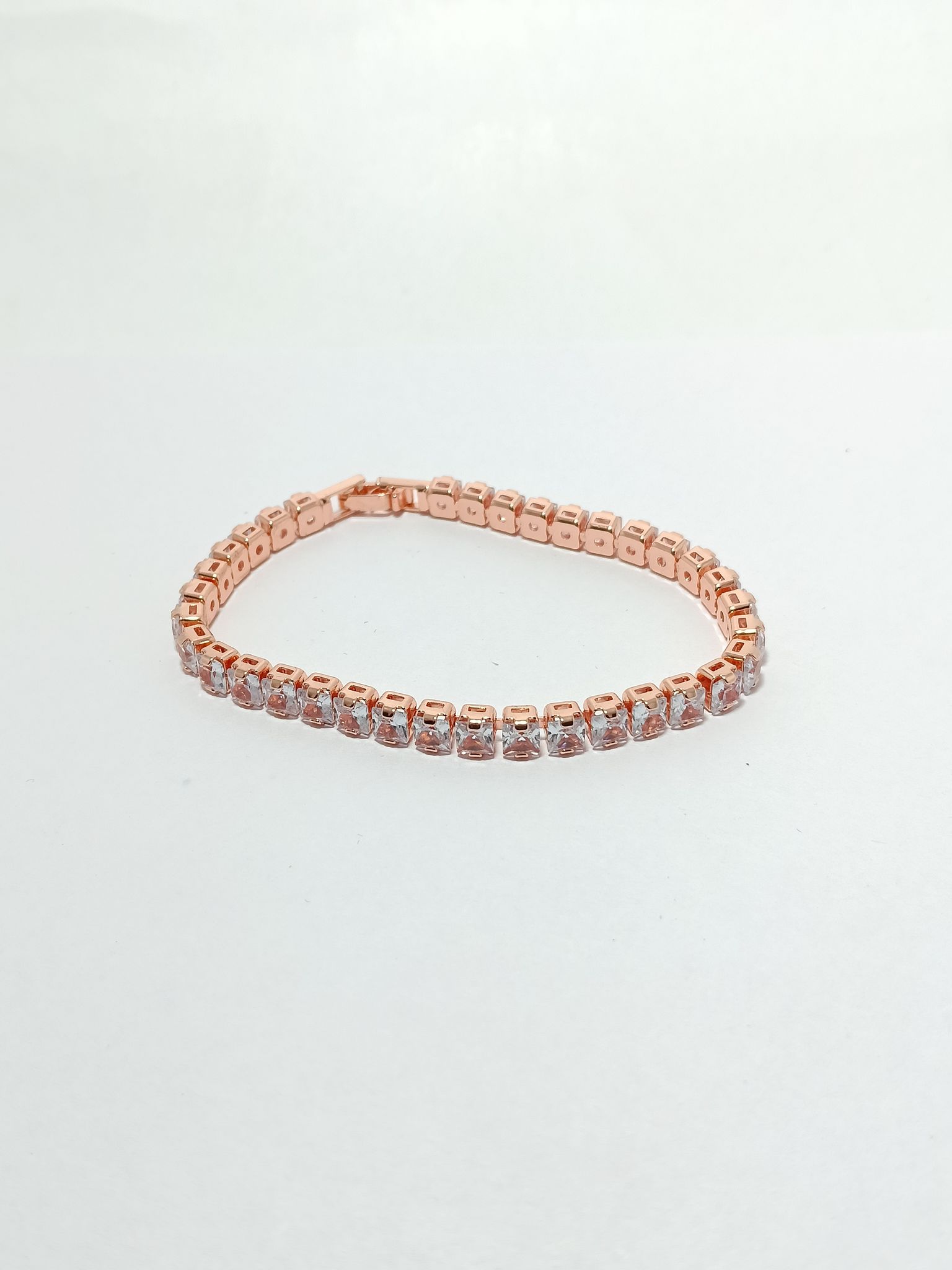 Dimplora Crystal Radiance Bracelet