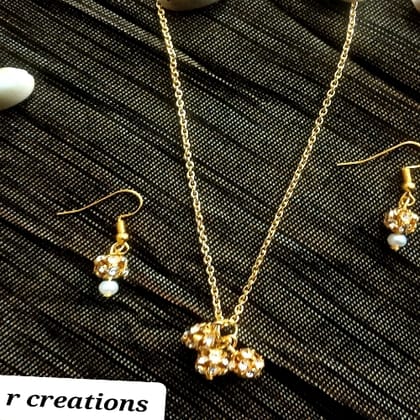 Pendant Set