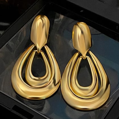 Iconic Drop Earrings