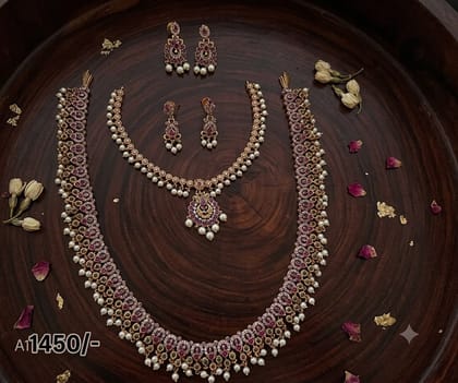 Kundan & Multi-Color Stone Traditional Gold-Plated Bridal Jewellery Set Kundan & Multi-Color Stone Traditional Gold-Plated Bridal Jewellery Set