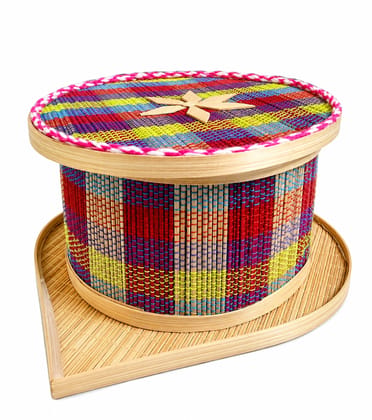 Multicolor Woven Bamboo Round Jewelry Box with Lid and Mat Multicolor Woven Bamboo Round Jewelry Box with Lid and Mat