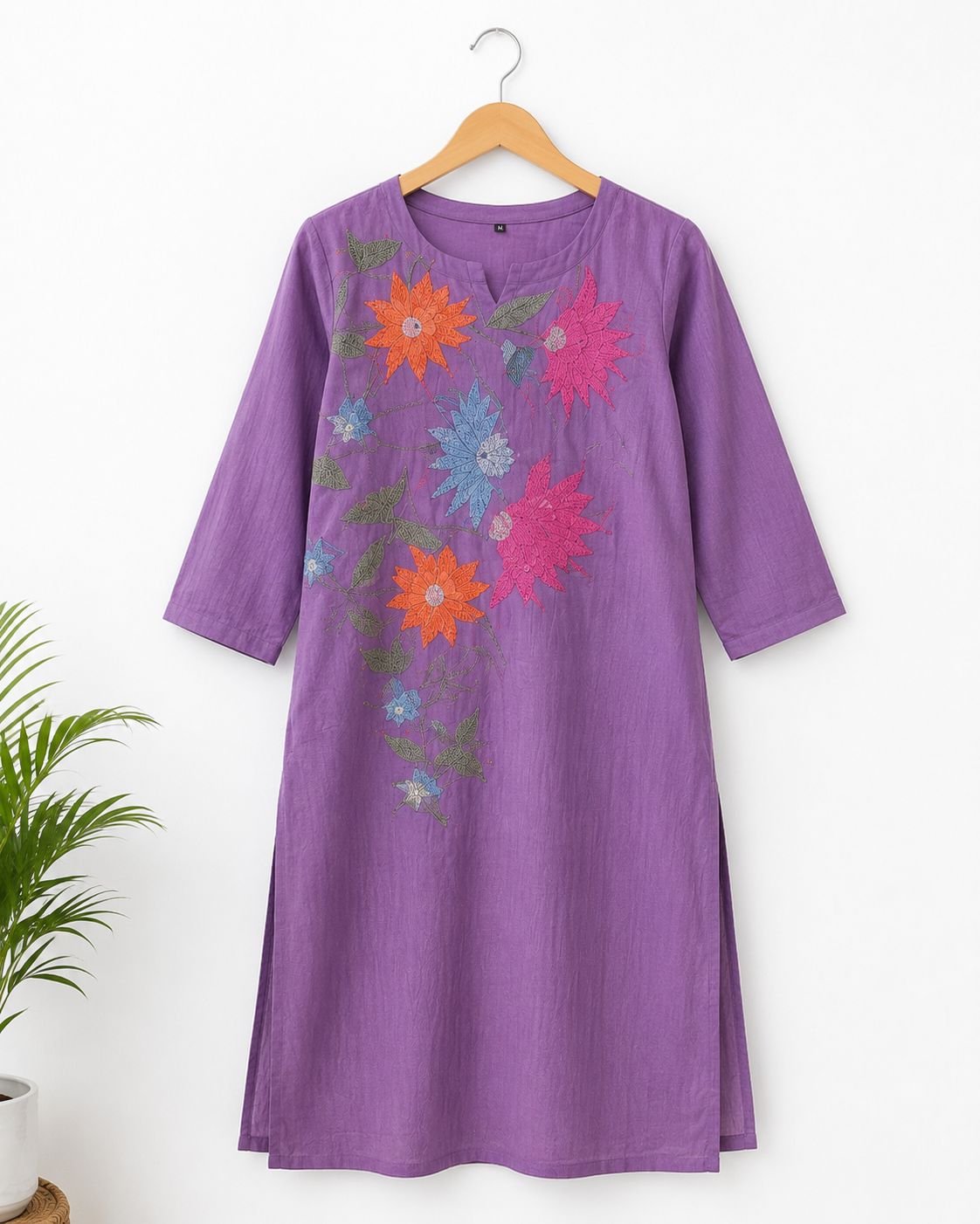 Women's Light Purple Floral Embroidered Cotton Kurta
