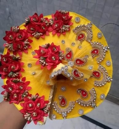DHRUVINSRI laddu Gopal Heavy Dress Gawn with Decorative red Lily Flowers & Head Band pagdi, krishnaji, kanhaji, thakurji Adjustable Gawn for ladoo Gopal Ji Idol Size 3-5 years,Color red DHRUVINSRI laddu Gopal Heavy Dress Gawn with Decorative red Lily Flowers & Head Band pagdi, krishnaji, kanhaji, thakurji Adjustable Gawn for ladoo Gopal Ji Idol Size 3-5 years,Color red
