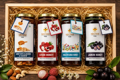 Honey Combo gift pack with wooden pine tray & Wooden spoon.