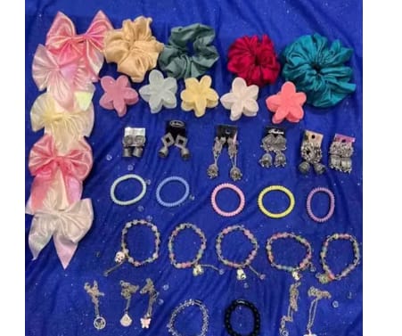 Premium Cute Gift Hampers for Girls & Women | Birthday Gift, Wedding Gift, Anniversary Gift | Rakshabandhan gift | kanjak gift Hampers for girlfriend