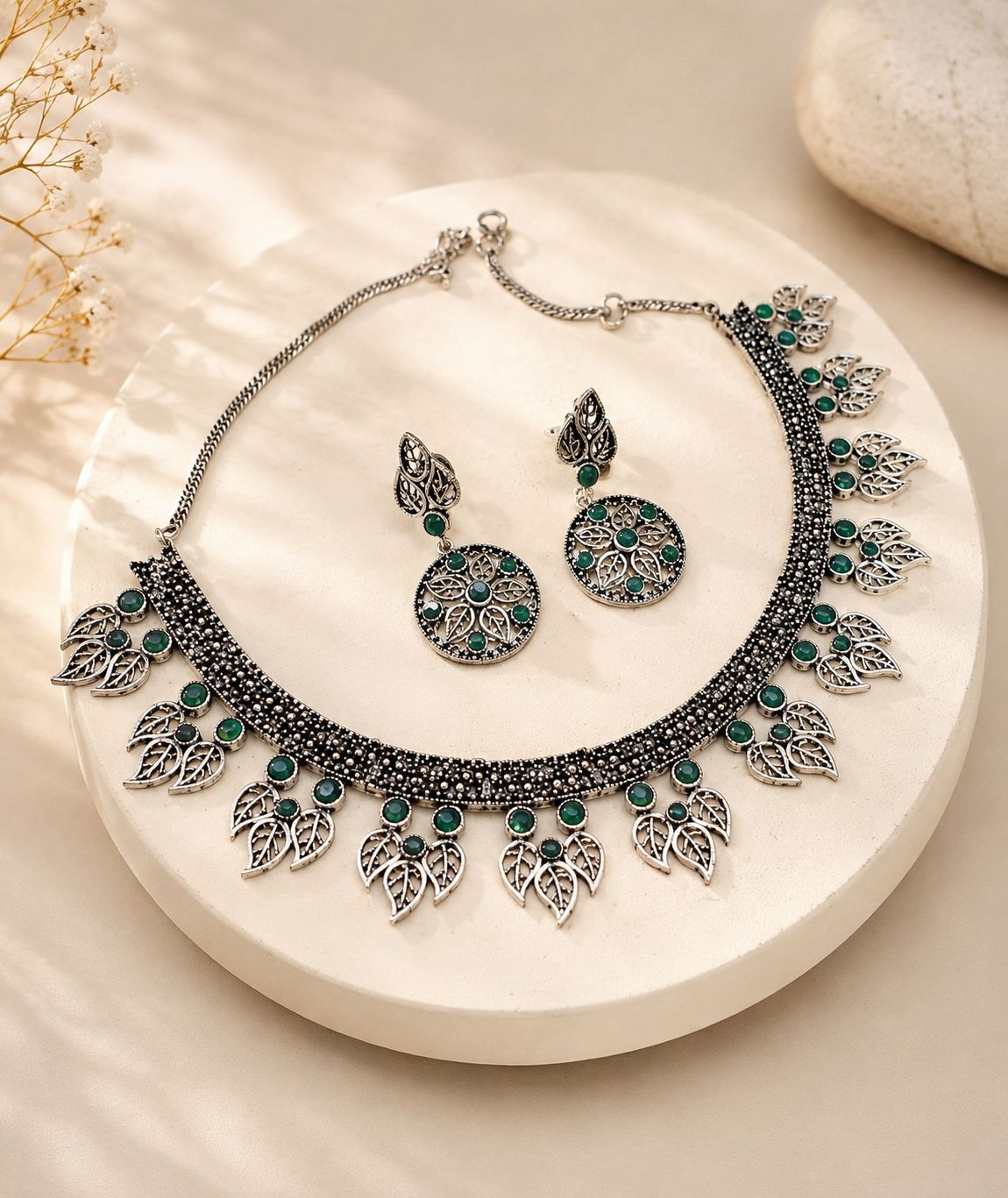 Glamvila Green Stone Designer Jewellery Set