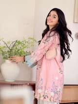 Women Blush Pink Floral Printed Kurta Pant Set | Stylish Ethnic Wear for Women Women Blush Pink Floral Printed Kurta Pant Set | Stylish Ethnic Wear for Women