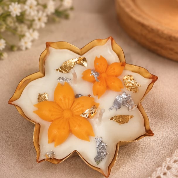 Urli Lotus Candle