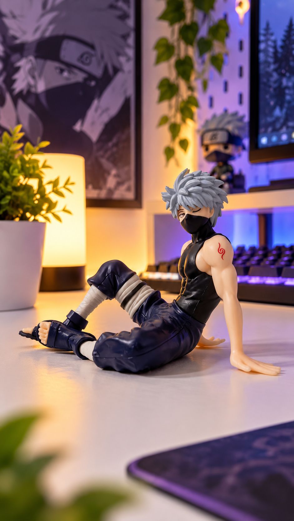 Kakashi Sitting Anime Figure – 9cm| Naruto Collectible