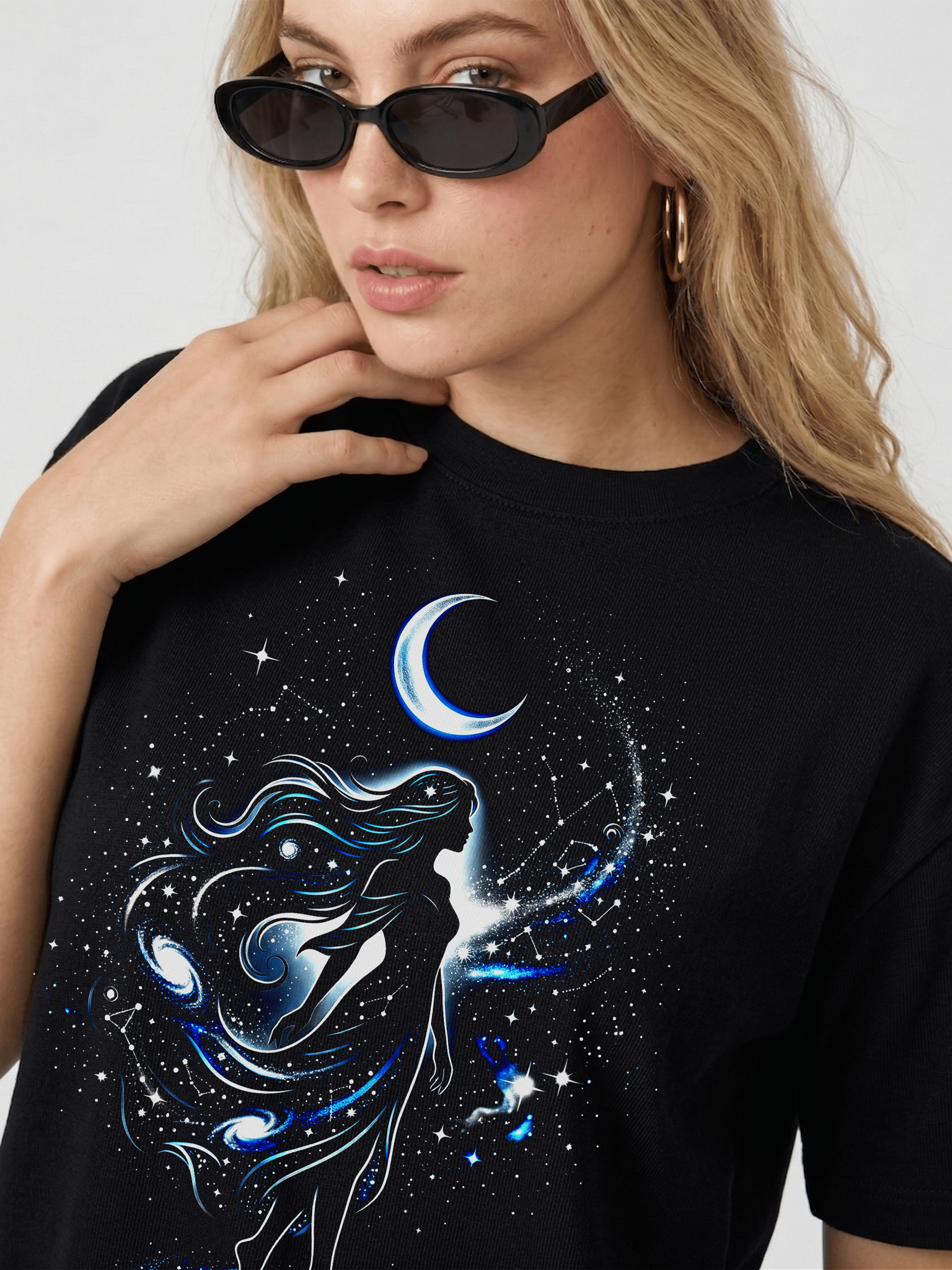 The Retro India Women’s Oversized Black Cotton T-Shirt Moon Galaxy Girl Graphic Print | Aesthetic Streetwear Tee | Trendy Stylish Loose Fit Casual Wear Cotton Tshirt for Women