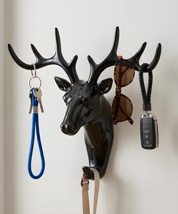 Plastic Deer Head Hanging Hook, Self Adhesive Wall Door Hook Hanger for Bags, Keys, Towels & Accessories, Decorative Sticky Holder for Home, Kitchen, Bathroom and Office