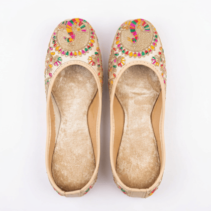 Women's Embroidered Peacock Design Punjabi Jutti Flats