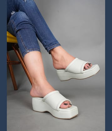 JM Looks Green Women's Slip On Heels