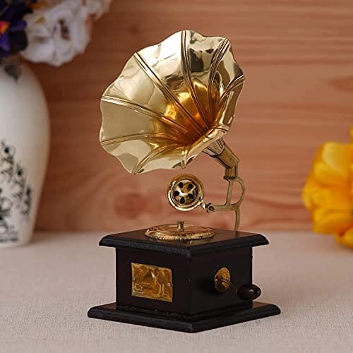 Sparkle Square Gramophone Showpiece - 23 cm (Brass, Brown, Gold) (Black, Gold) (Black, Gold)