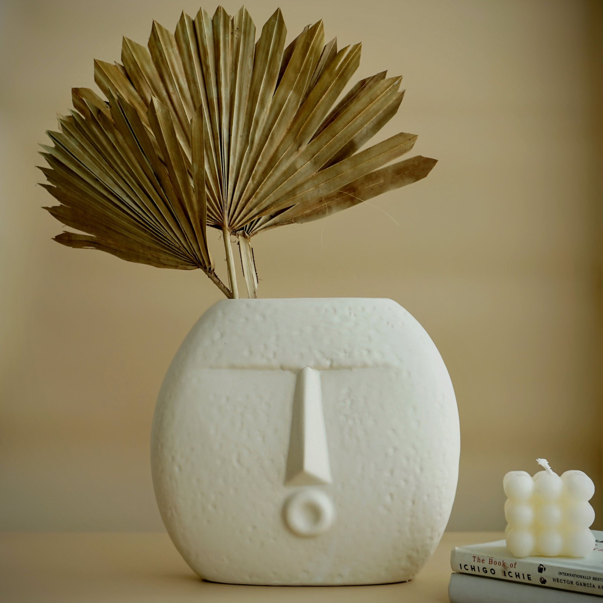 Pout it Out Statement Vase
