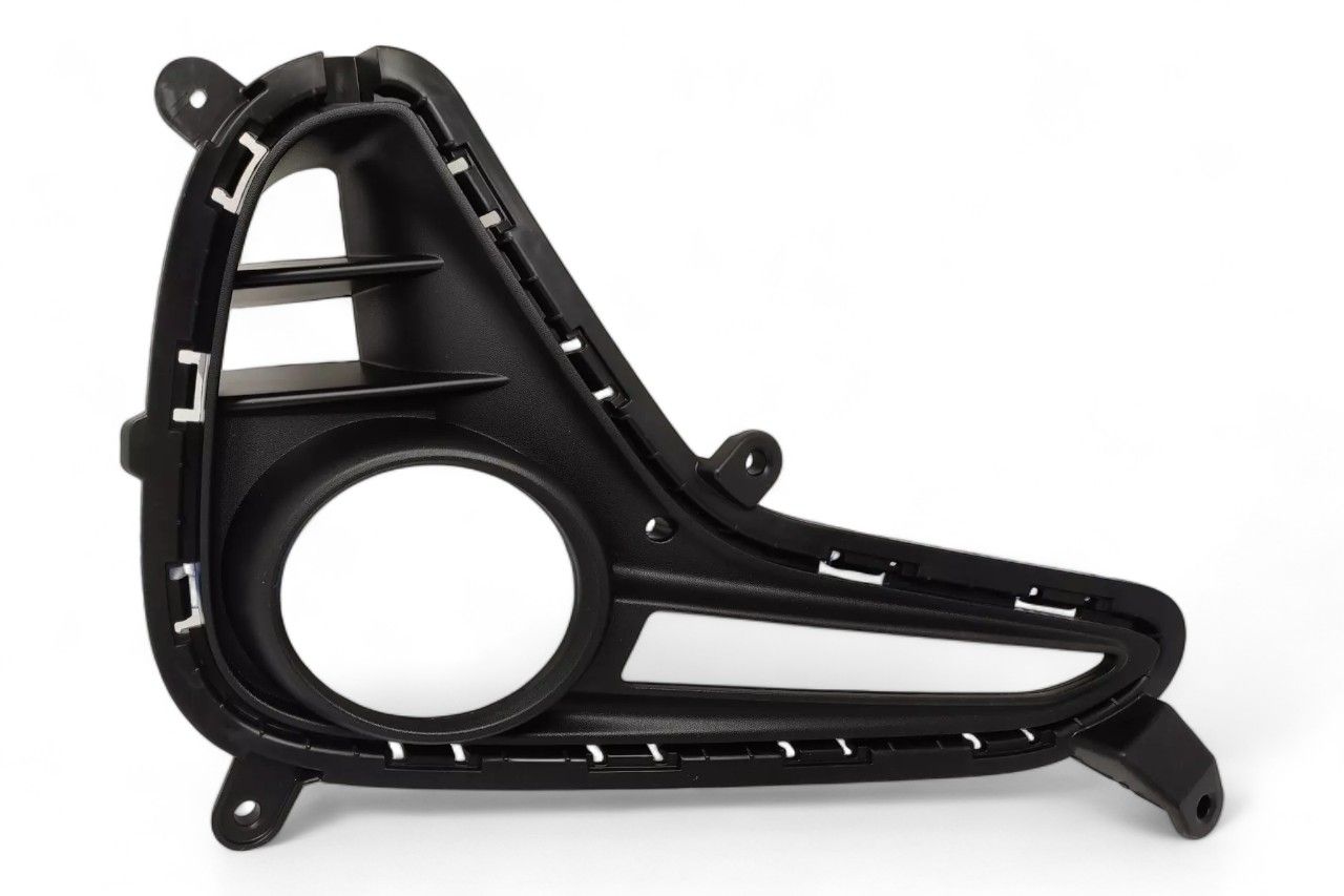 Hyundai/Kia Fog Lamp Lower Cover - RH 86528-B4500