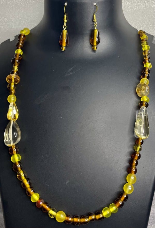 Yellow, and brown necklace set