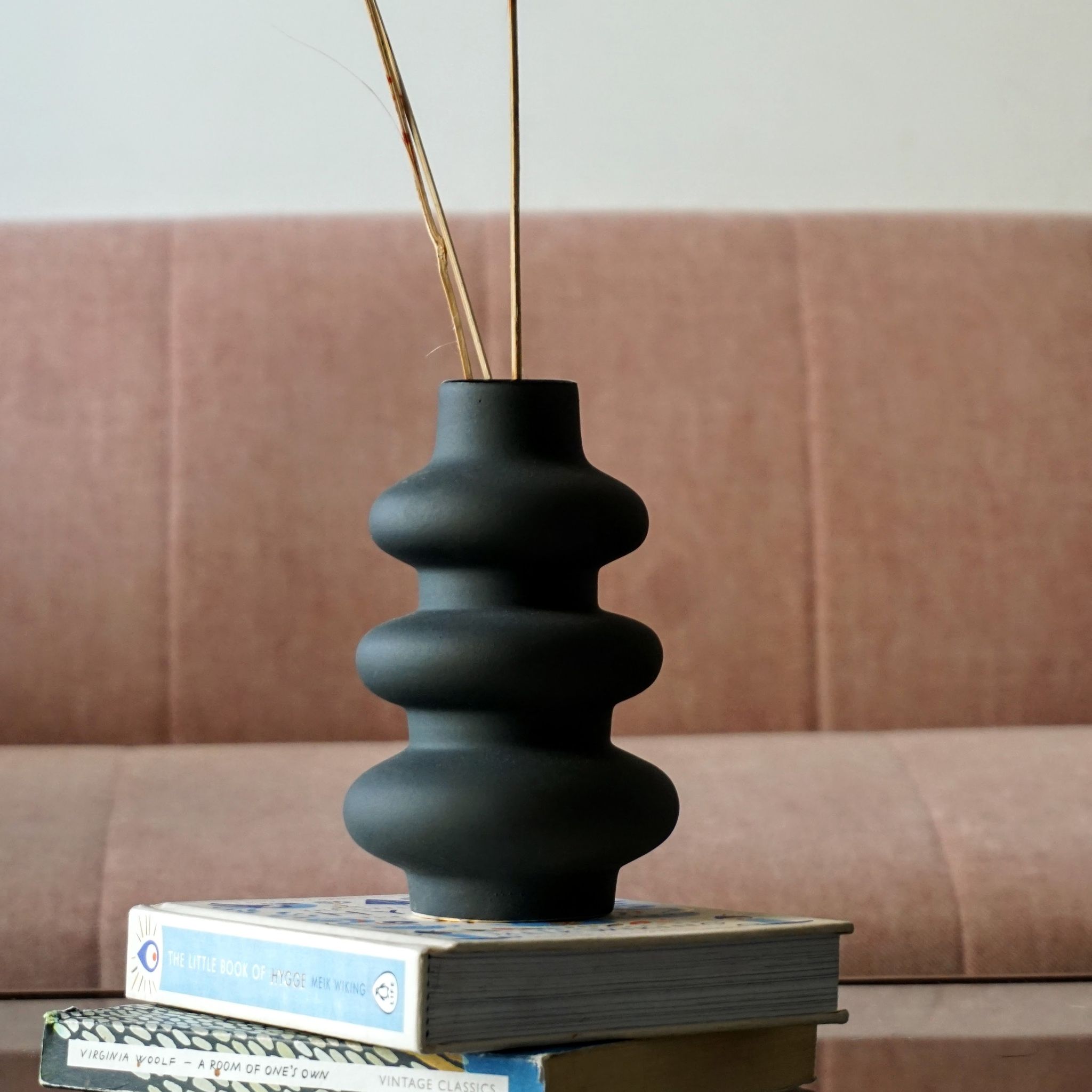 Gypsy Vase (Black)