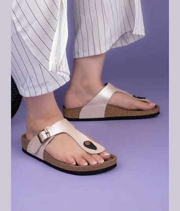 Fentacia Off White Women's Flats