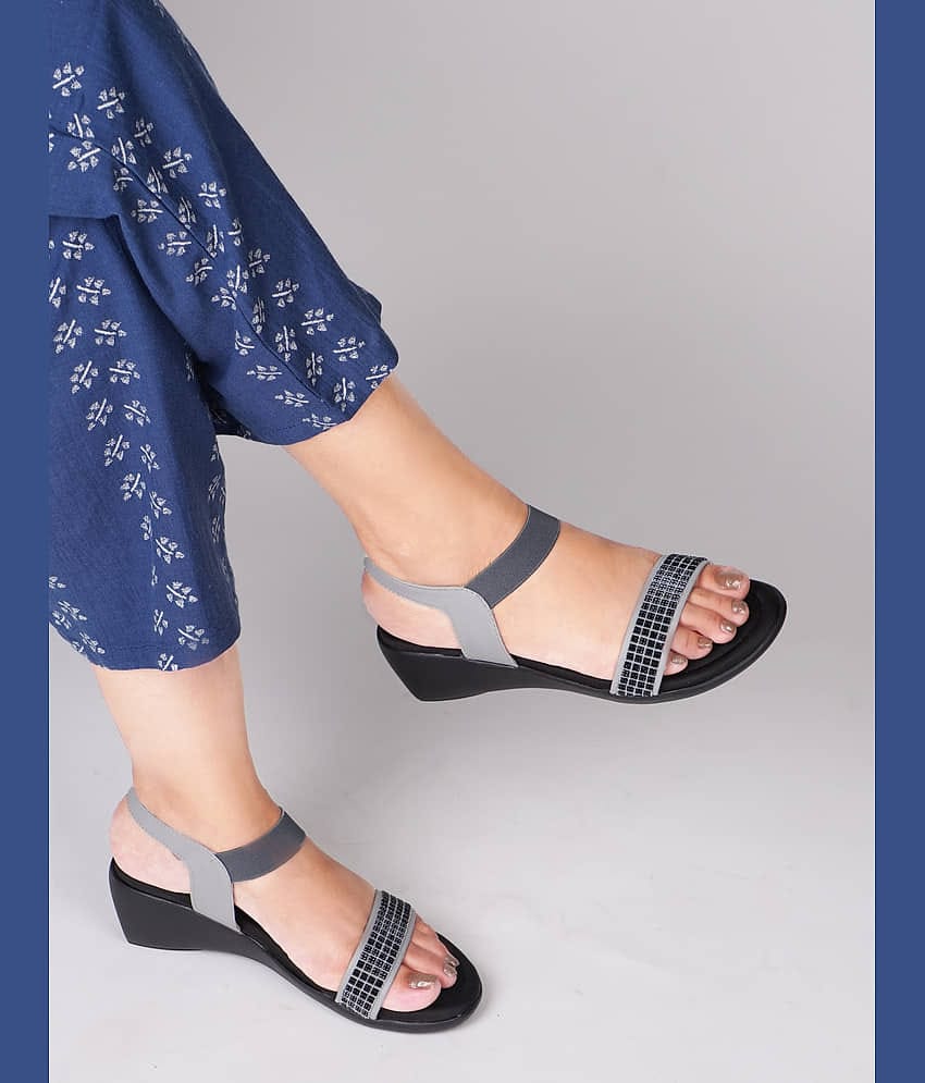 JM Looks Gray Women's Sandal Heels