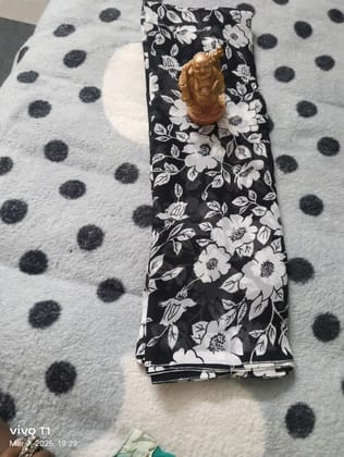 Georgette Black White Saree