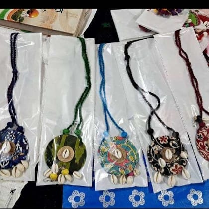 neckpiece set