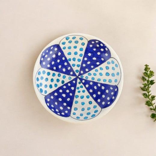 Blue Pottery Dotted Pattern Decorative PlateWhite and Blue6
