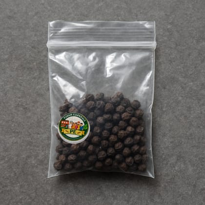 Punam Essentials's black pepper whole