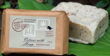 Beeswax Handmade Vetiver with Hemp Soap 114 gram (1TORSOPTN00272) Beeswax Handmade Vetiver with Hemp Soap 114 gram (1TORSOPTN00272)