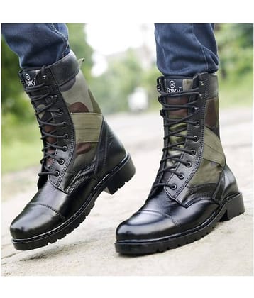 YUVRATO BAXI Black Hiking & Trekking Boot