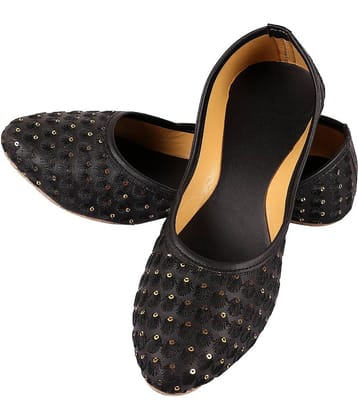 Apratim Black Ethnic Footwear