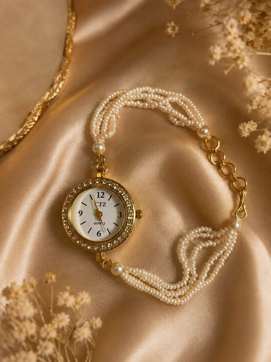 CTZ Gold-Toned Pearl Bracelet Analog Watch