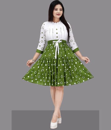 NEWSIFA Women Rayon Embellished ( Green )
