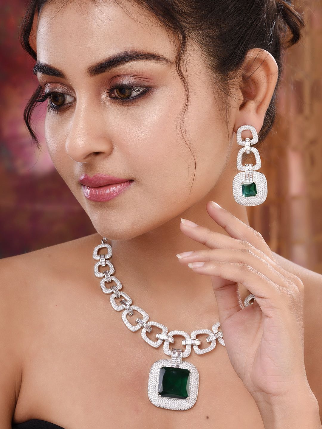 Silver Plated Green AD Studded Statement Necklace Jewellery Set