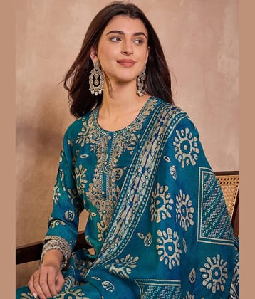 Vaamsi Women Cotton Blend Printed Straight Kurti With Pants ( Blue )
