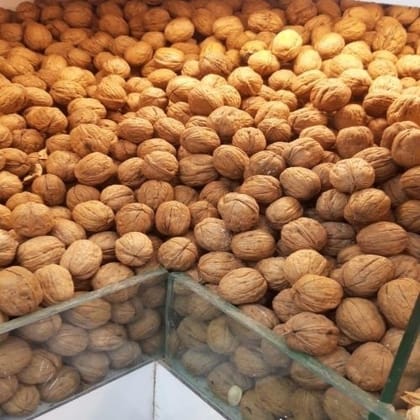 Premium Akhrot: Unrefined Pistachios - High Quality, Delicious Snack - 500 unit