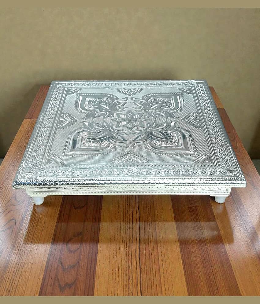 Sigaram Chowki 1 Silver Plated Chowki ( Pack of 1 )