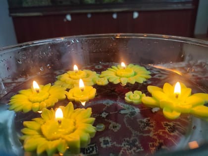 Floating Candle Set of 6 Candle | Diwali Candle SOYA Wax Candle | Organic Candle | (Yellow) Floating Candle Set of 6 Candle | Diwali Candle SOYA Wax Candle | Organic Candle | (Yellow)