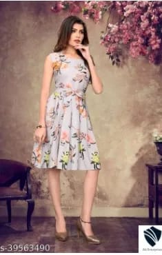 Pretty Graceful Women Dress