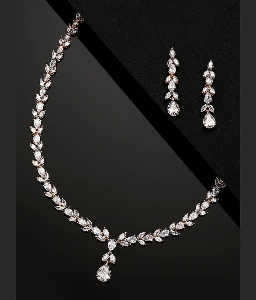 Priyaasi - White Brass Necklace Set ( Pack of 1 )