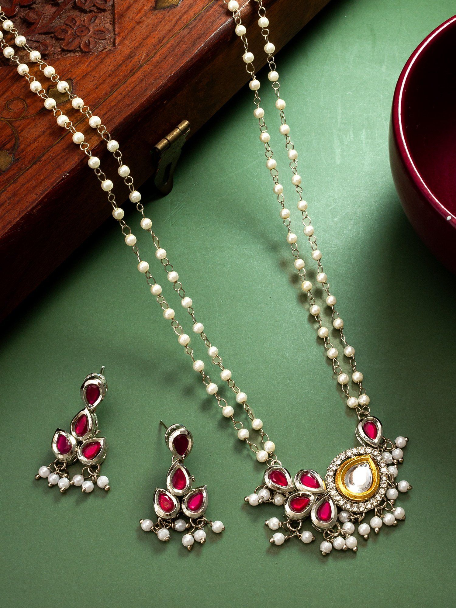 Morison Enchanting Rose Gold Pendant Set A Delicate Touch of Luxury