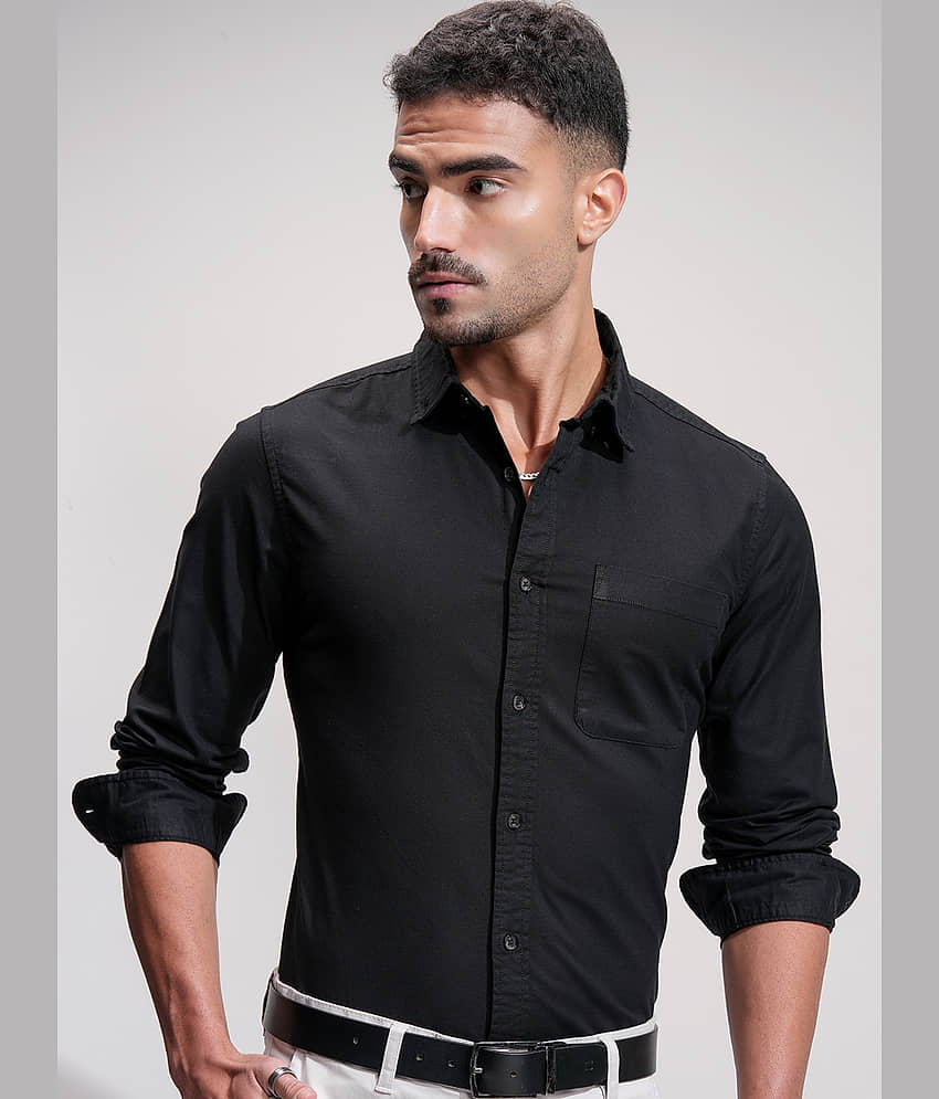 Highlander Cotton Blend Slim Fit Self Design Full Sleeves Men's Casual Shirt - Black ( Pack of 1 )