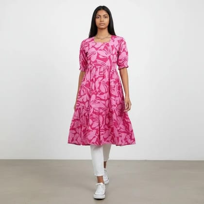 Baby Pink Floral Screen-Print Cotton Kurti for Daily and Work Wear Baby Pink Floral Screen-Print Cotton Kurti for Daily and Work Wear