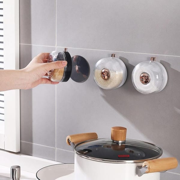 Wholesale Item - MAGNETIC SPICE CONTAINERS WITH SHAKER LIDS - MOQ 11 Pieces