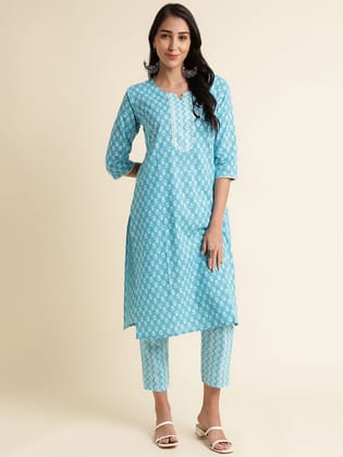 Women’s Sky Blue Floral Block Print Cotton Kurta Set – Casual, Comfortable & Stylish with V-Neck & 3/4 Sleeves