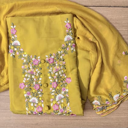 Pakistani suit