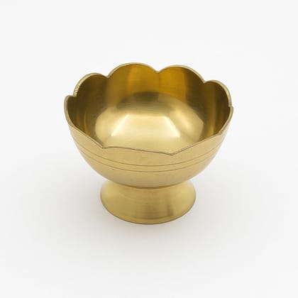 KARTHI7OCT STORE Small Brass Altar Bowls � 45 mm Top Diameter - 33 mm Height � Pital Kumkum Chimizh/Chandan Katori � Decorative Pooja Article � Scalloped Edge Design Sandhana Kinnam Bowl