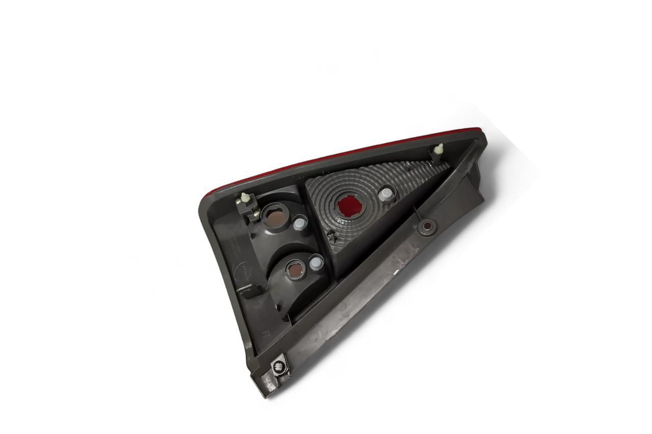 Uno Minda Rear Tail Lamp - RH TL-6529M
