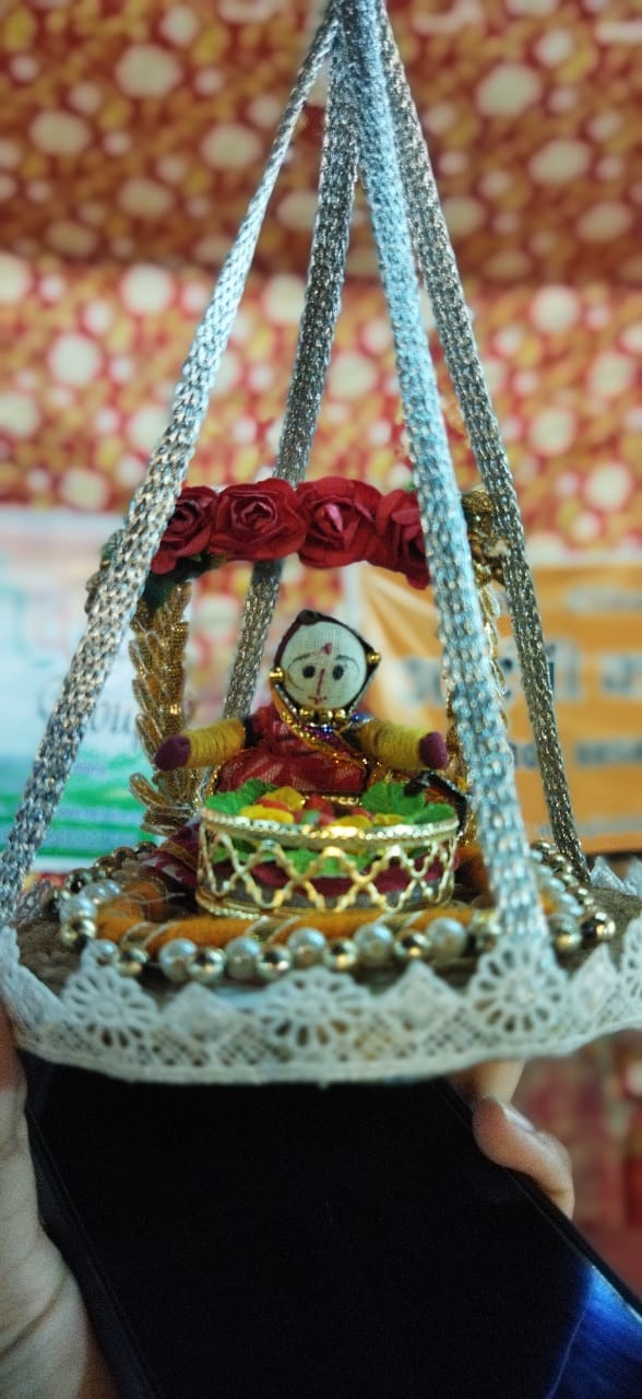 Handmade Kanha Ji Jhula Set for Janmasthami 12 Inch