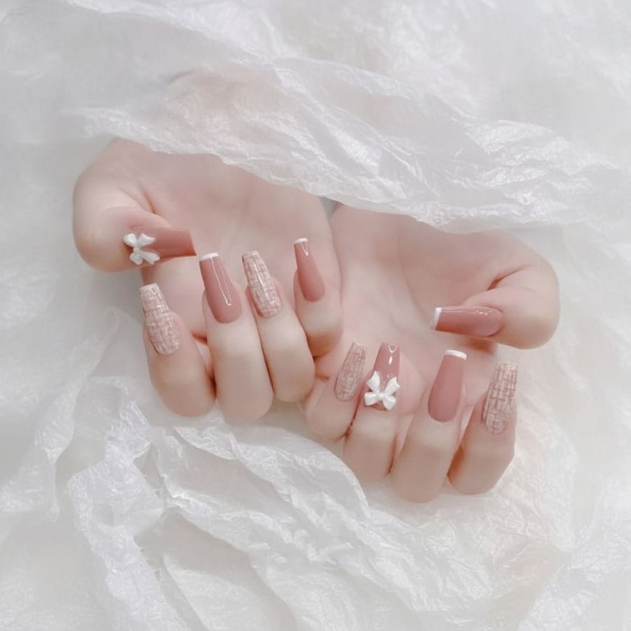 Elegance Ribbon & Texture Press-On Nail Set